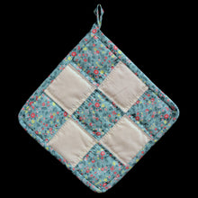 Load image into Gallery viewer, 9 Patch Quilt Square Pot Holder
